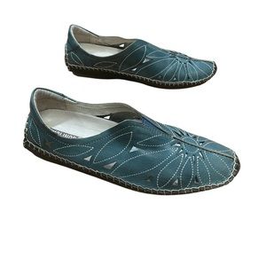 Pikolinos Jerez Floral Leather Cut-Out Detail Slip-On Moccasins